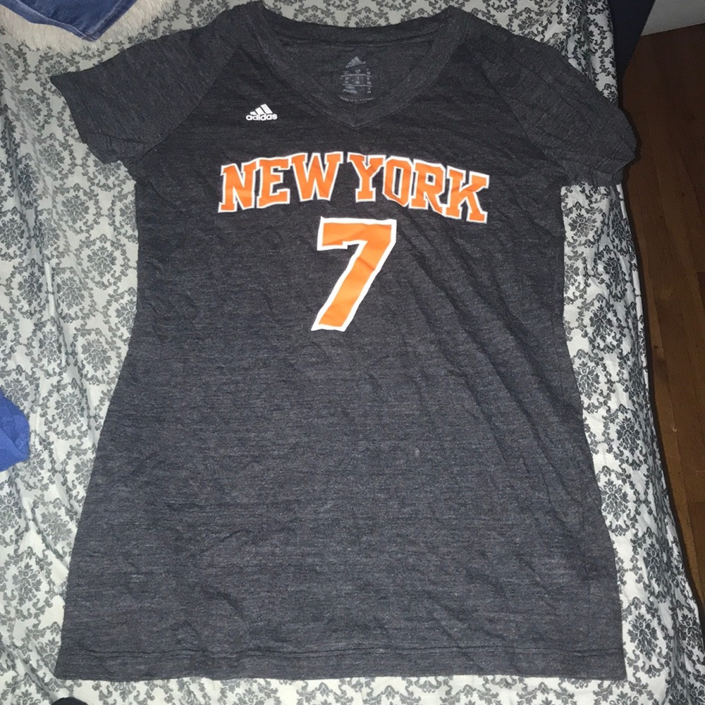Adidas Knicks. Carmelo Anthony T-Shirt.Size medium